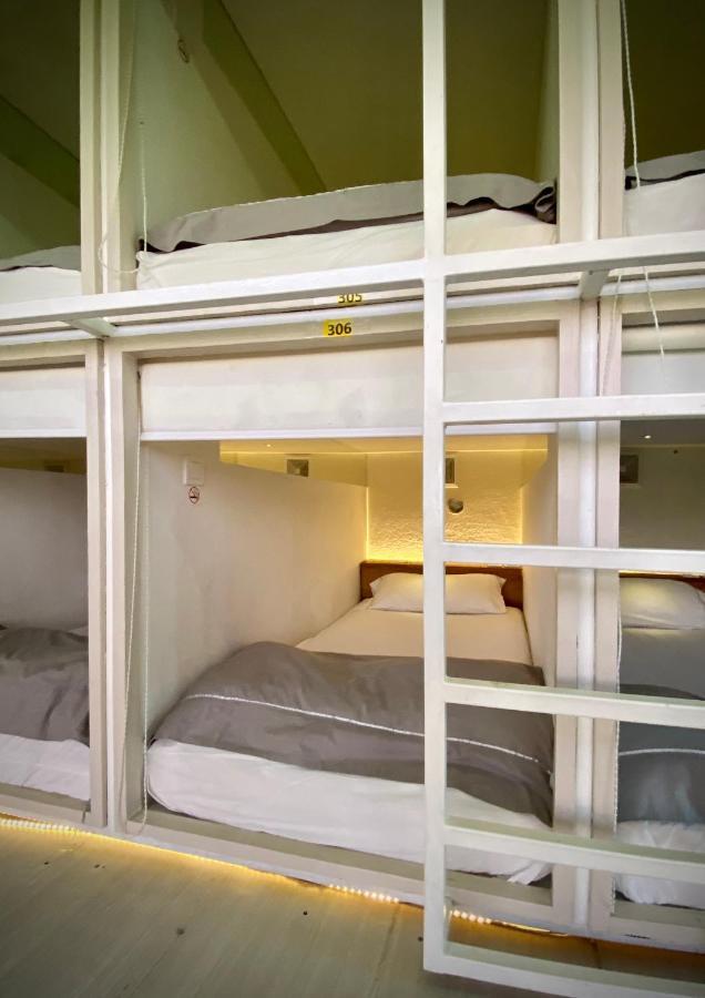 The Hide Hostel At Canggu (Adults Only) Ngoại thất bức ảnh